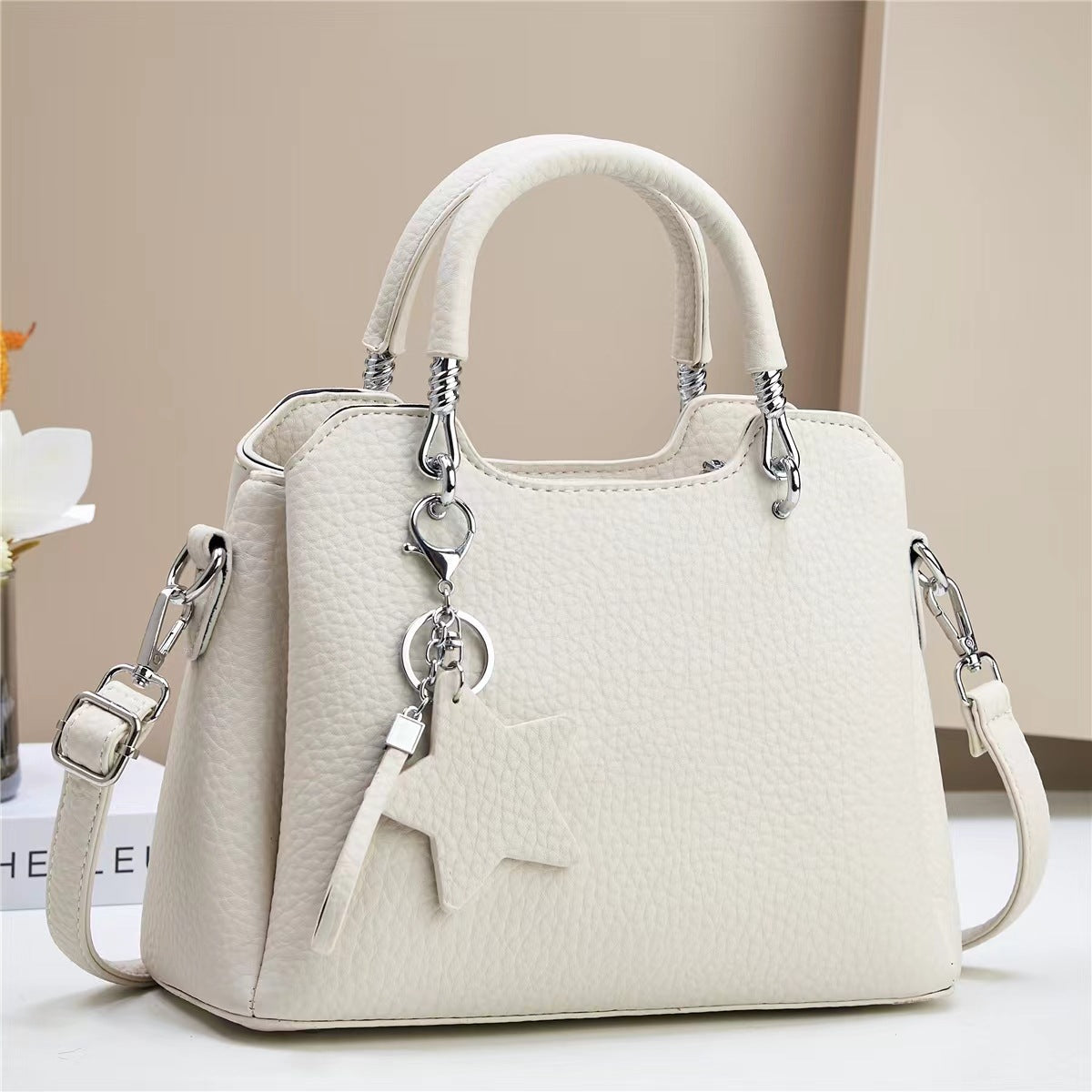 Lexi handbag