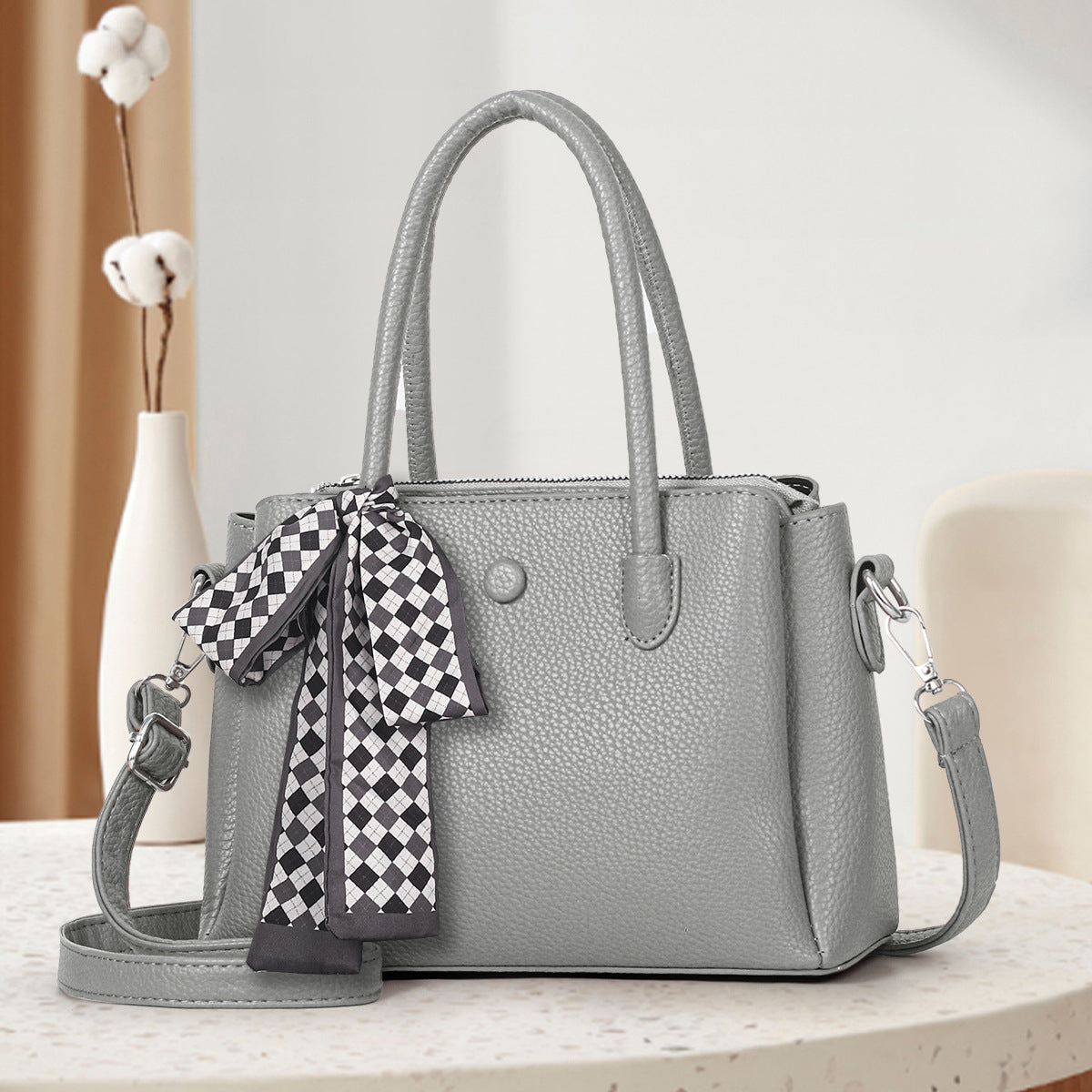 Sia handbag