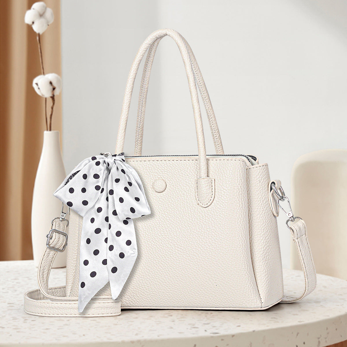 Sia handbag
