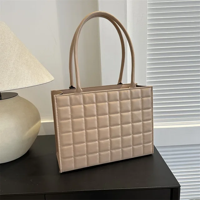 Taylor hand bag