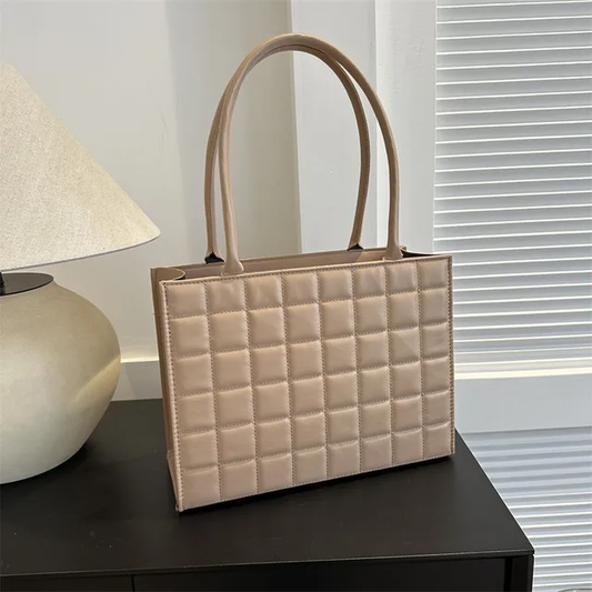 Taylor hand bag