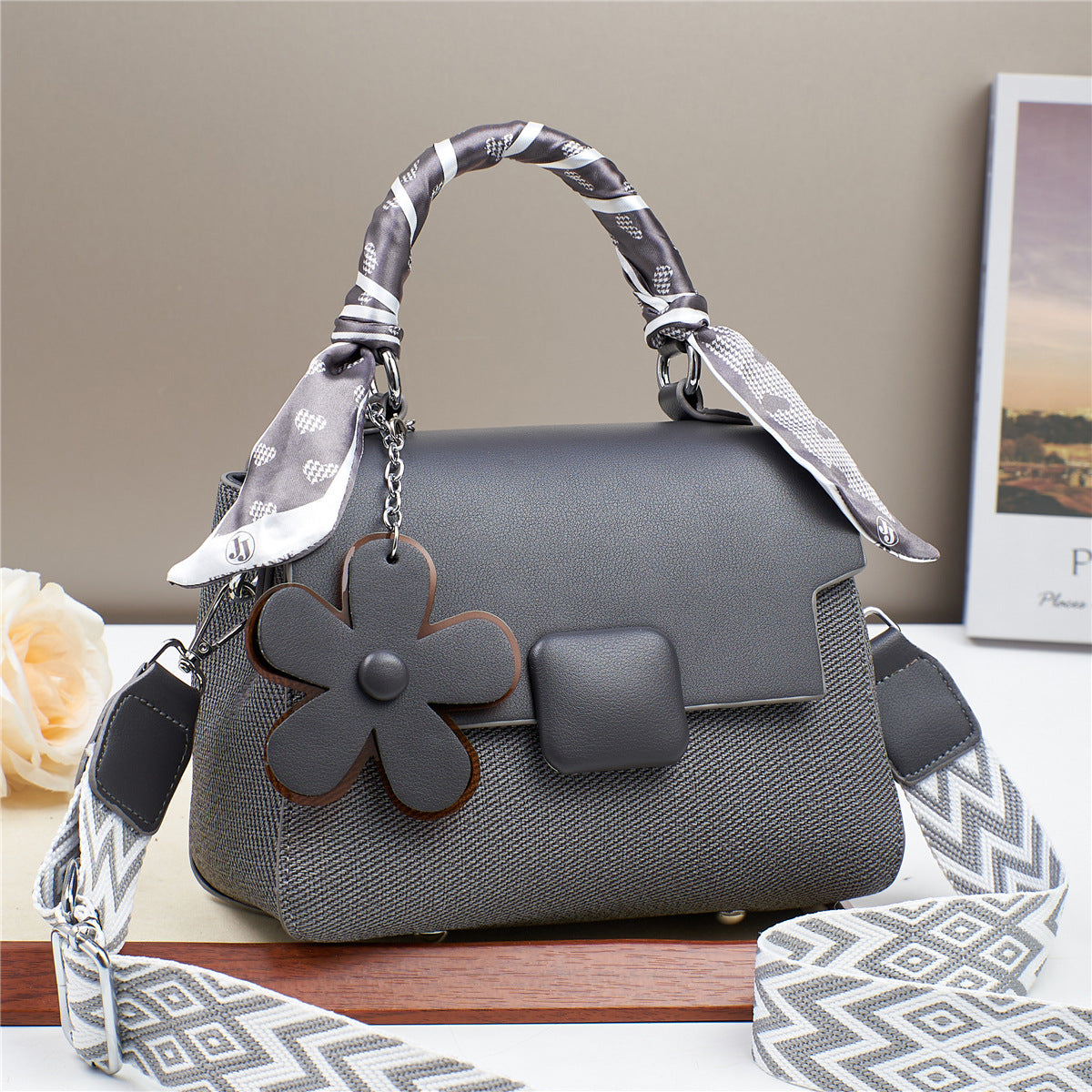Flora handbag